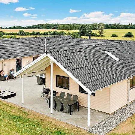 Eskilstrup Sleeps 22 Pool Wifi Holiday home